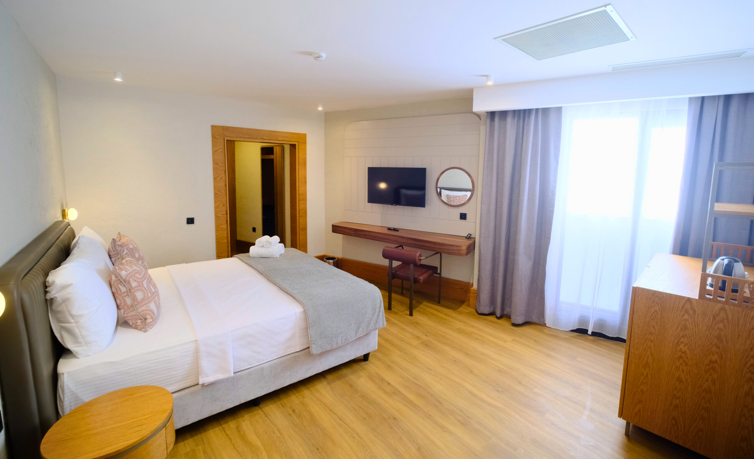 Suite Room with French Bed and Sofa Bed