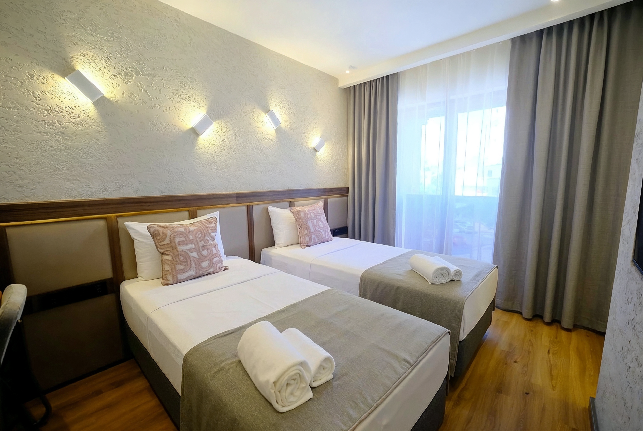 Standard Room with Twin Beds