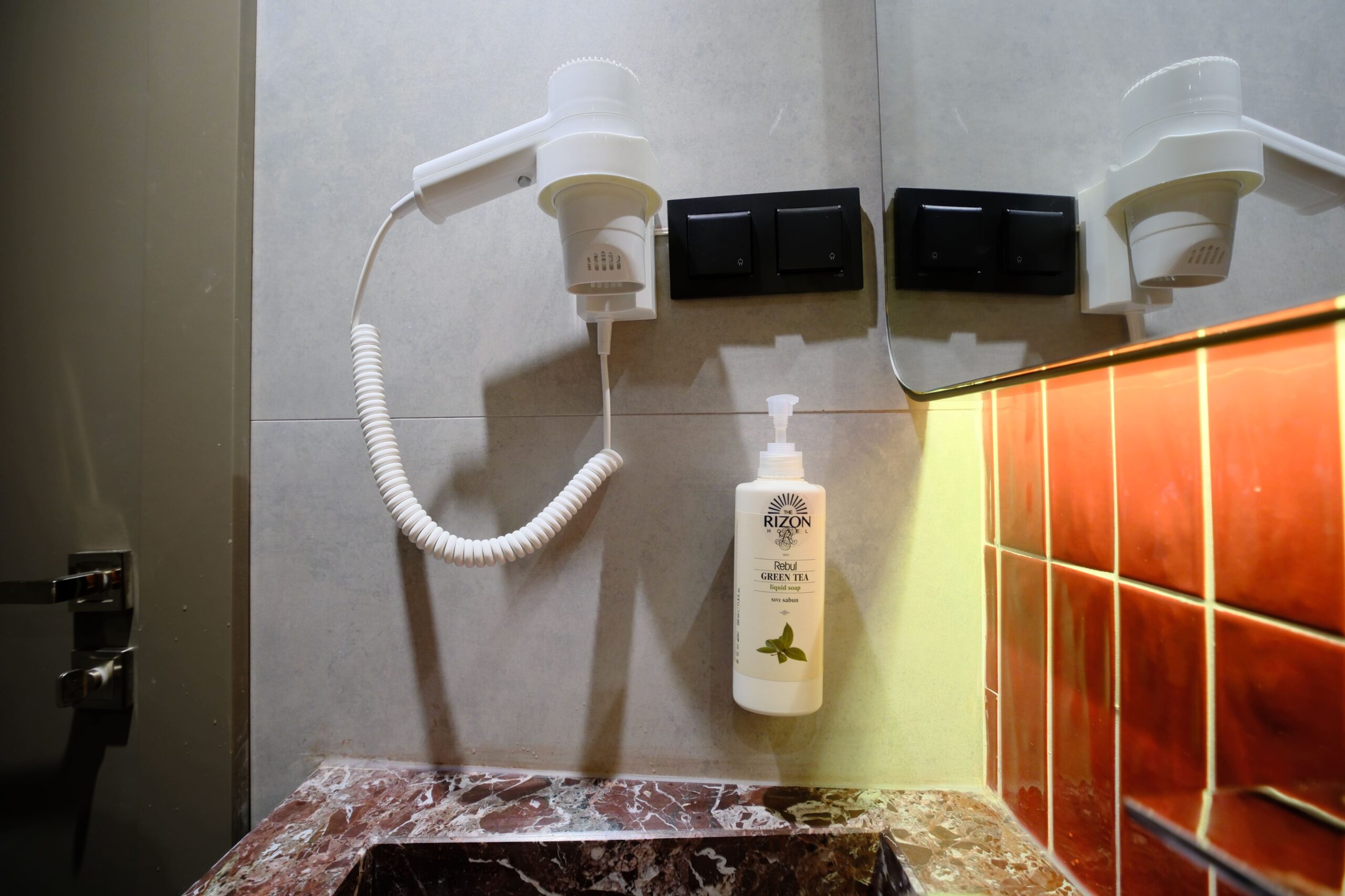 Suite Room Bathroom
