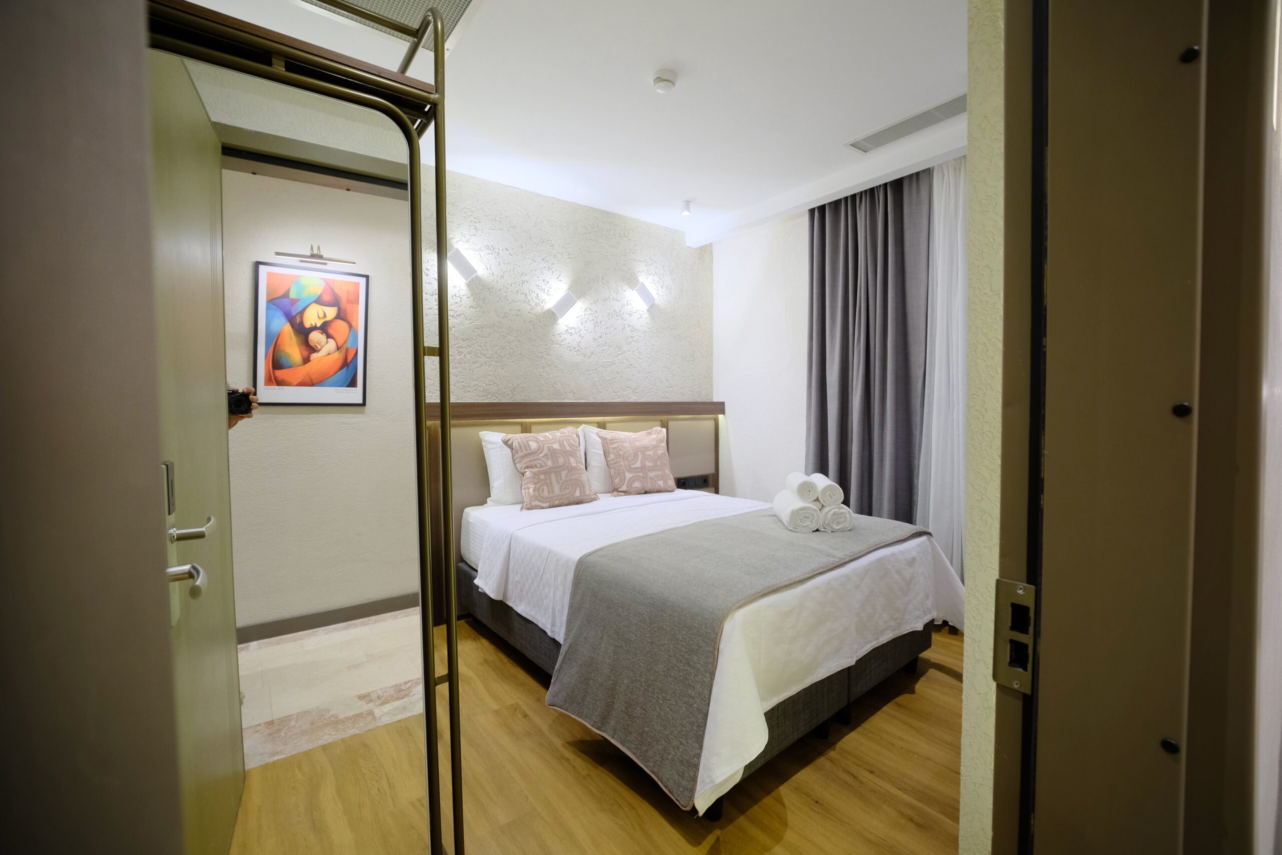 Standard Room with French Bed